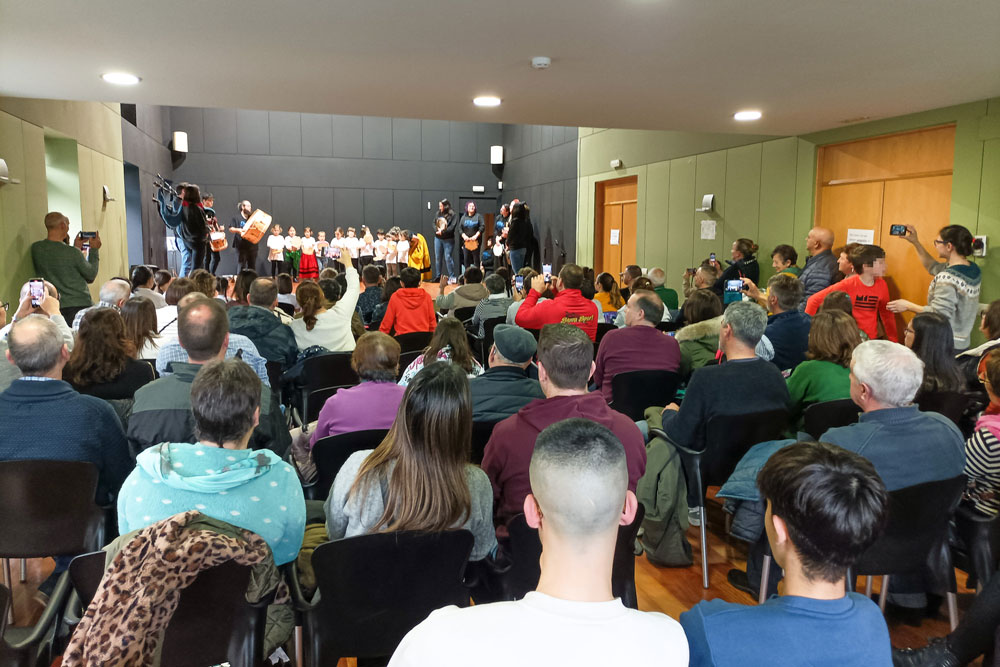 Imaxe do Festival de Primavera das Escolas Municipais de Música e Danza Tradicionais de Brión