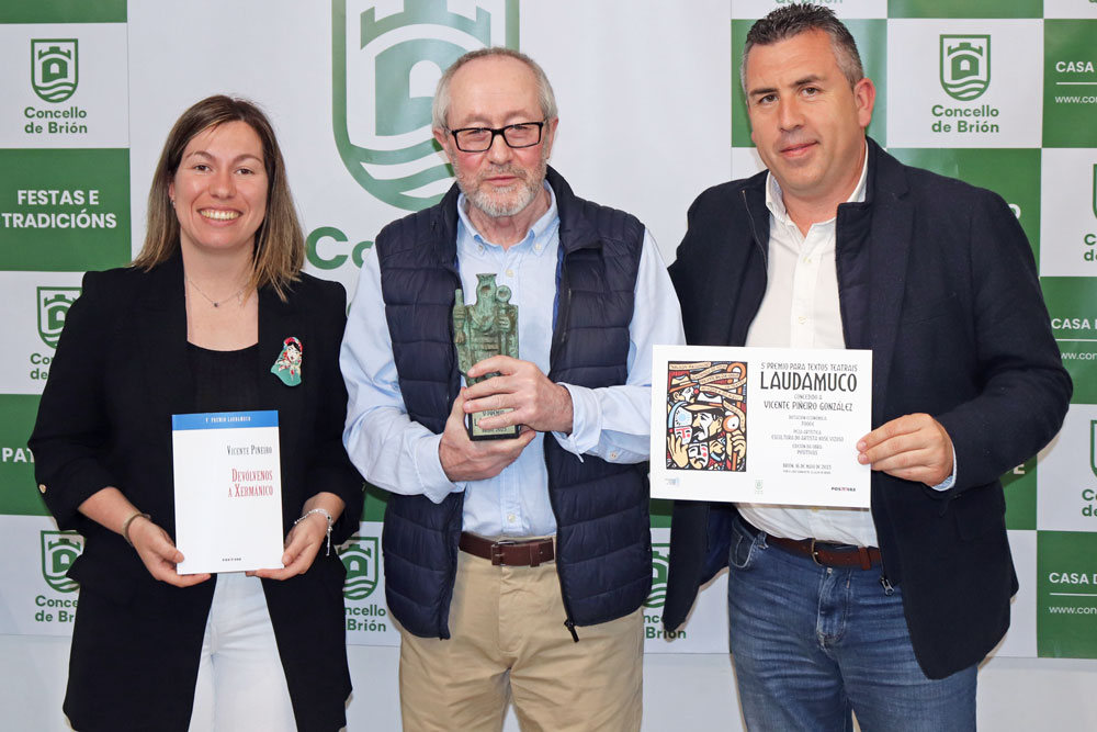 Vicente Piñeiro recibe o Premio Laudamuco para textos teatrais